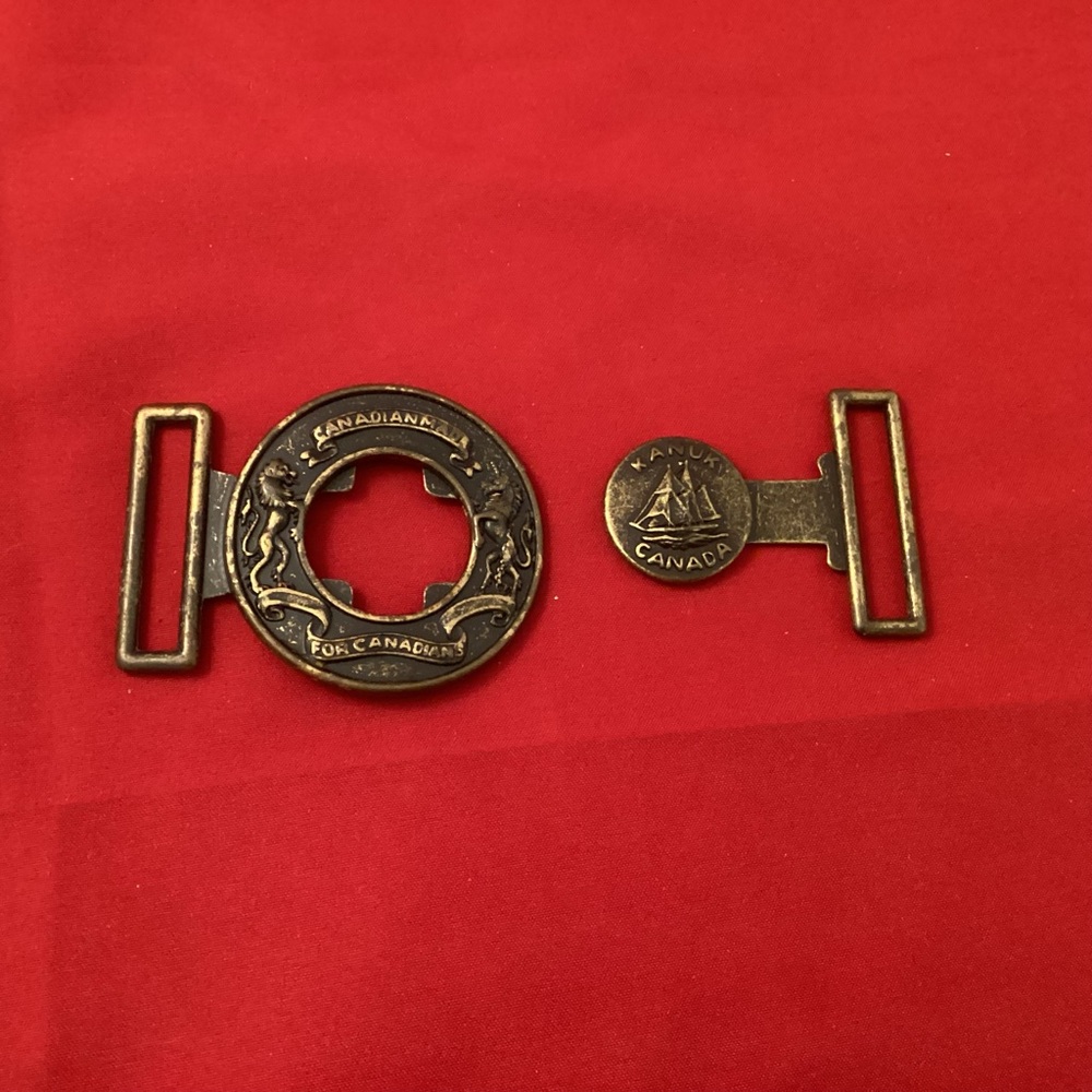 Kanuk Canada Canadian made for Canadian belt buckle - Picture 3 of 6